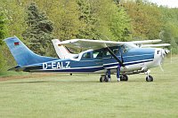 Cessna P206D Super Skylane, Fallschirmsportgruppe Wildeshausen, D-EALZ, c/n P206-00603, Karsten Palt, 2010